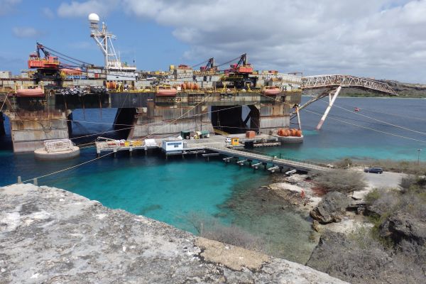 Castoro 7: Oil Pipe Layer Platform Ship